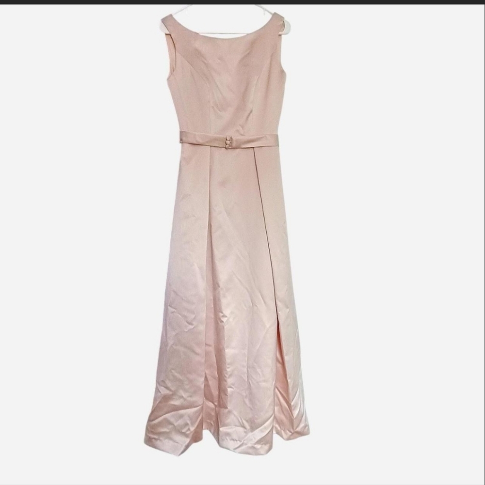 WToo Size 4 Formal Gown Prom/Bridesmaid